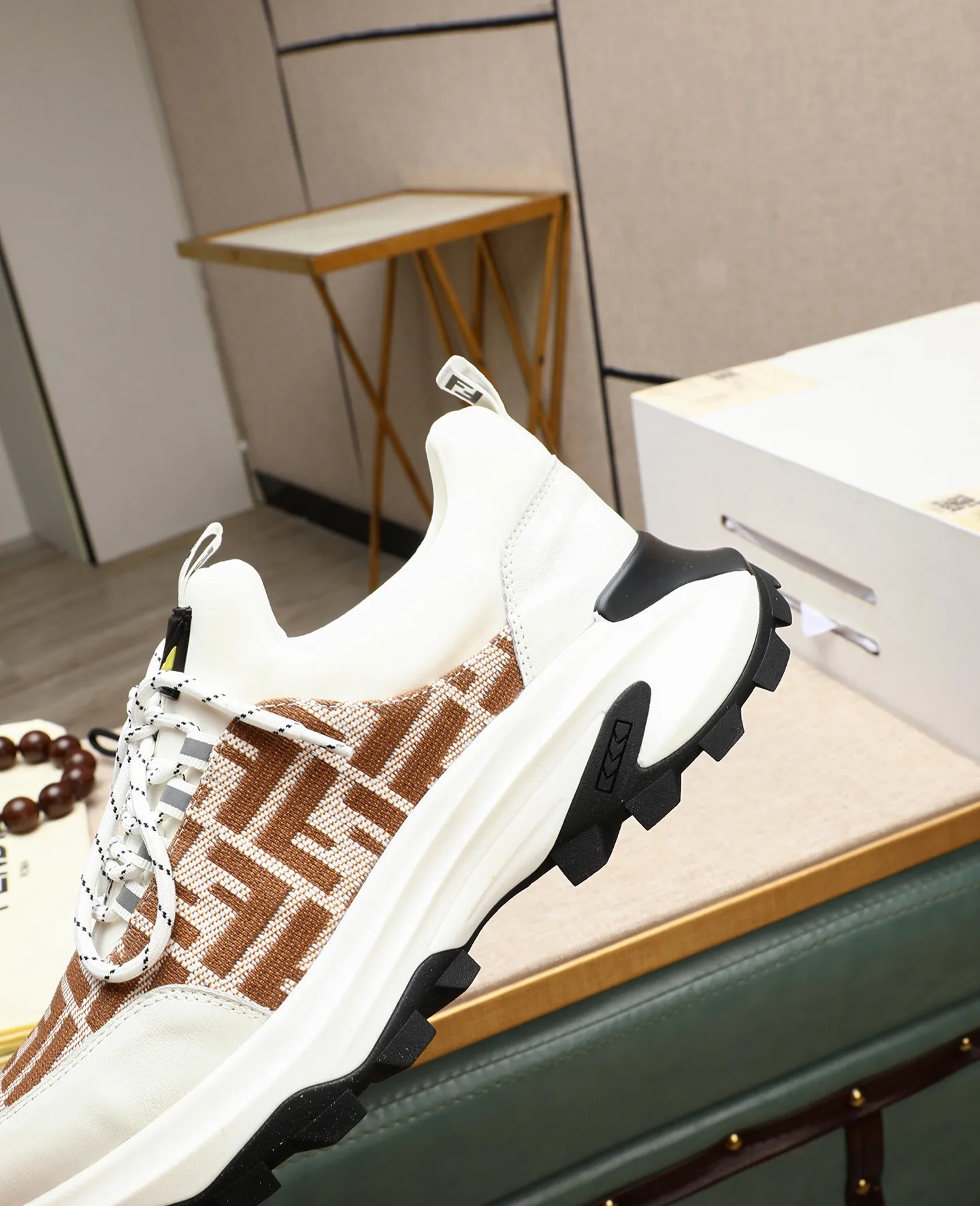 Men's shoes 💰460🕷🕷[FENDI] Fendi fashionable casual men's shoes 🇨🇳Original official website 1:1 model opening, new models are available first 💯Not high-profile but avant-garde, simple About low-key and fashionable, super versatile style 🌿 Made of original cowhide ➕ Pigskin lining 🎋 The version is comfortable on the feet, so rigorous for any small place, and the workmanship is first-class 🍍38-44 Large quantities in stock